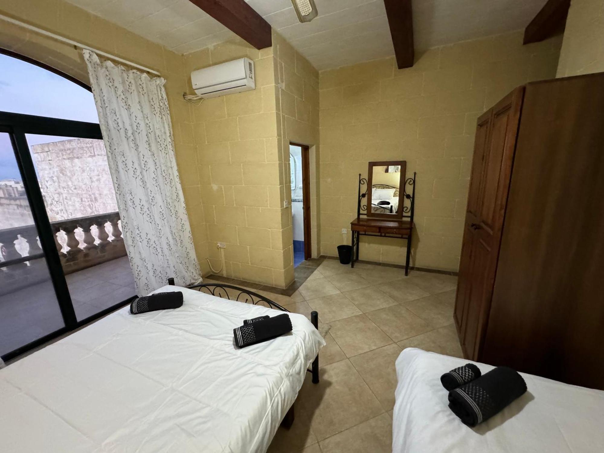 Tal-Bir Farmhouse Hotel Nadur Exterior photo