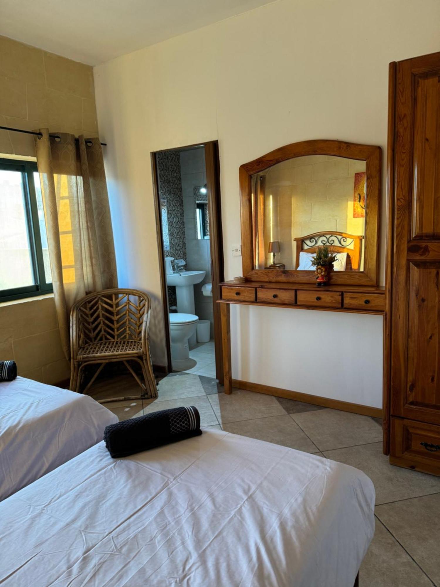 Tal-Bir Farmhouse Hotel Nadur Exterior photo